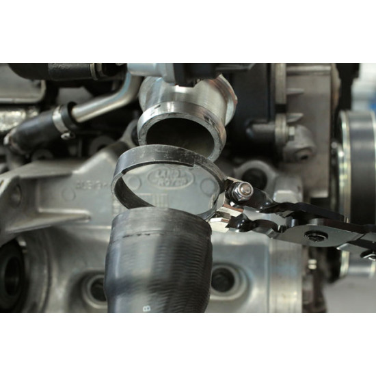 Alicate para abraçadeiras de turbo; grupo Volkswagen 2.0 TDi Alicate para abraçadeiras de turbo; grupo Volkswagen 2.0 TDi