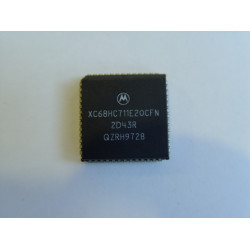 MOTOROLA MPU XC68HC711E20CFN 2D43R PLCC52